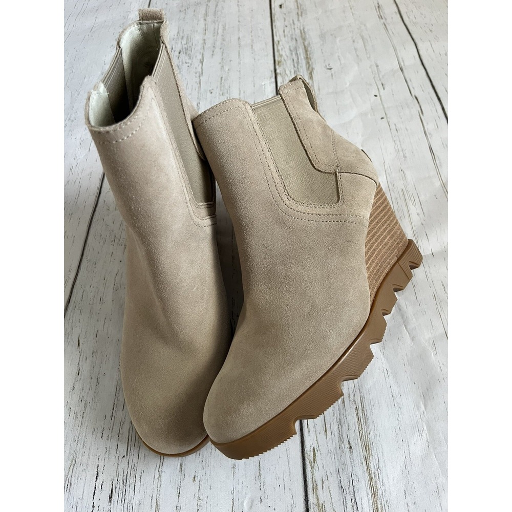 Sorel Beige Suede Wedge Rain Boots In 9 1/2